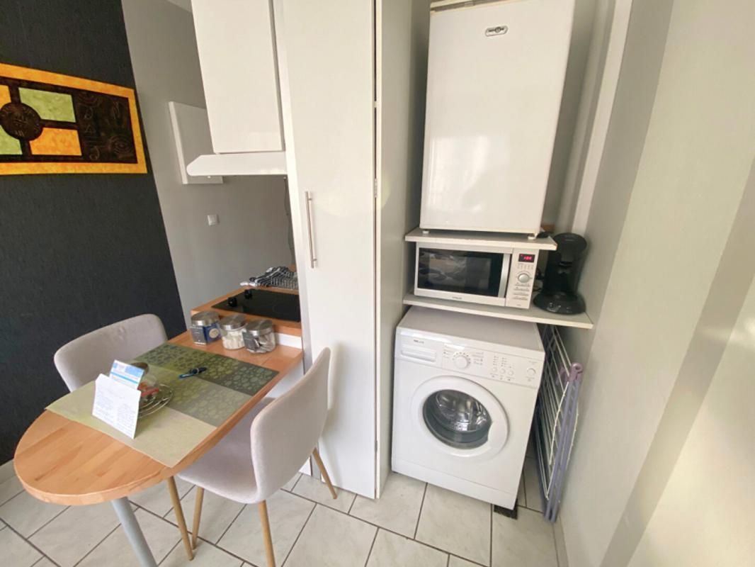 BALARUC-LES-BAINS Appartement Balaruc Les Bains 1 pièce(s) 18 m2 4