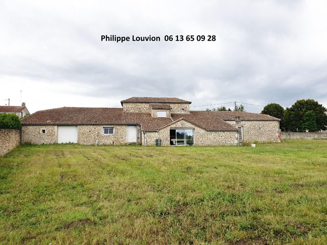 Maison Soussac 9 pièce(s) 373 m2