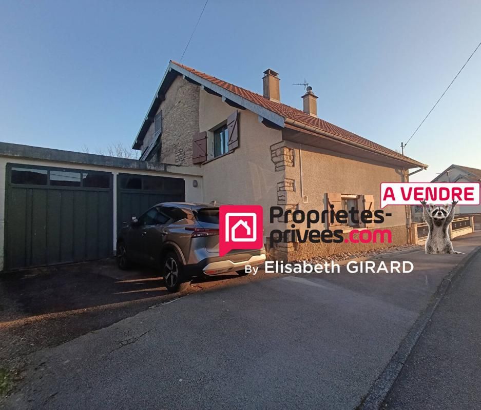 FRANOIS 25770 FRANOIS- Propriété comprenant Maison en pierres avec garage double et grand local attenant, l'ensemble implanté dans un environnement prisé, réputé pour son calme 3