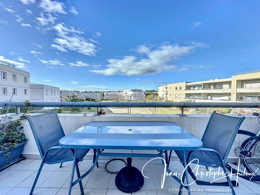 Montpellier 34000 Le Millénaire 2 pièces 45 m2 avec terrasse de 11 m2, place de parking