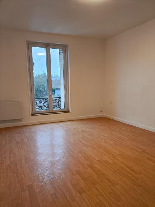 Appartement 1 pièce 27 m²-60440-Nanteuil Le Haudouin