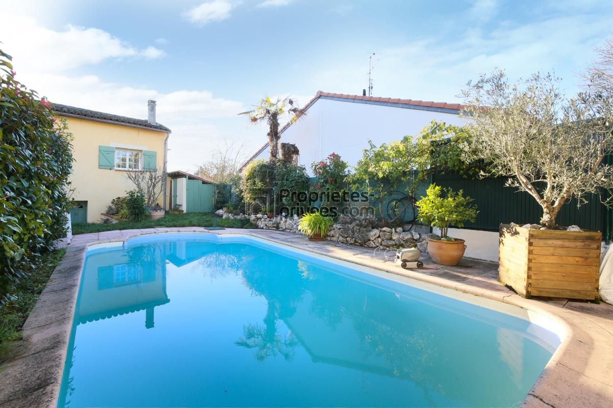 TOULOUSE Maison de village avec piscine à Pouvourville 2