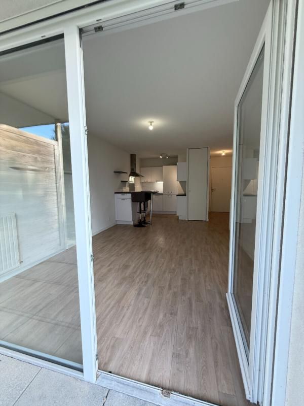 VANNES NOUVEAU - Bel appartement T2 de 41,80 m² avec terrasse, jardin et 2 places de parking Quartier CAMPEN coté VANNES 4