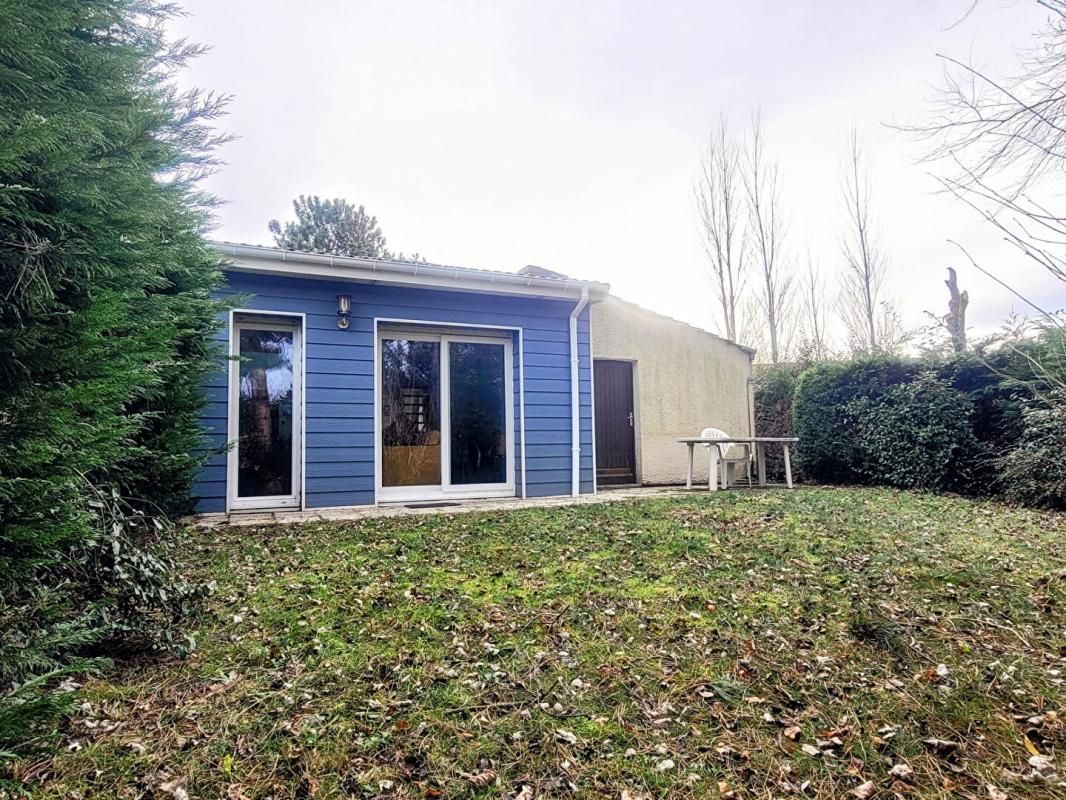 SAINTE CECILE Maison Sainte Cecile 4 pièce(s) 64 m2  avec jardin et garage 2