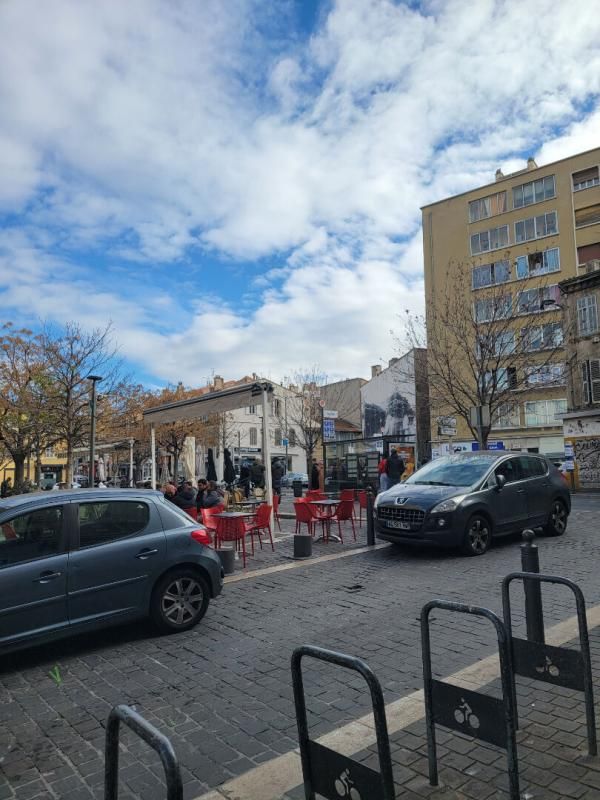 MARSEILLE-3E-ARRONDISSEMENT Lot de 3 appartements avec caves Rentabilité environ 10 % 2