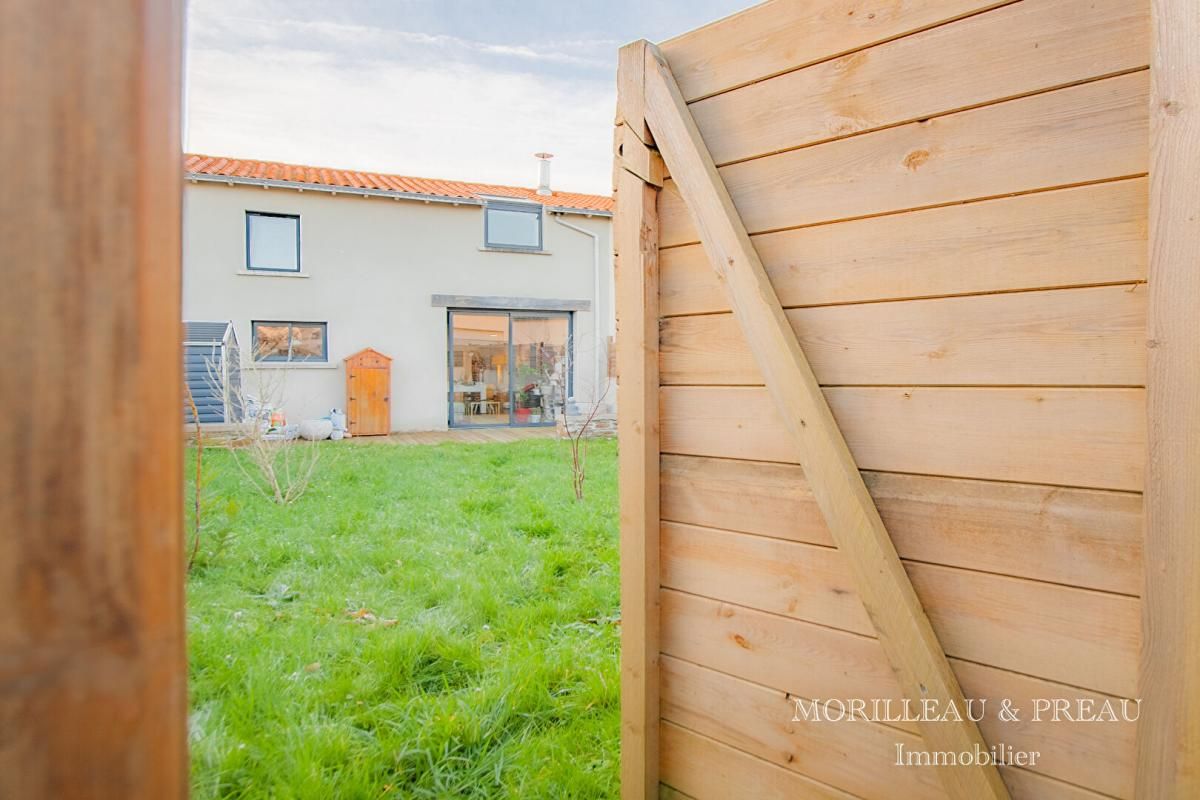 Maison (5 pièces) avec terrasse et jardin (Vertou)