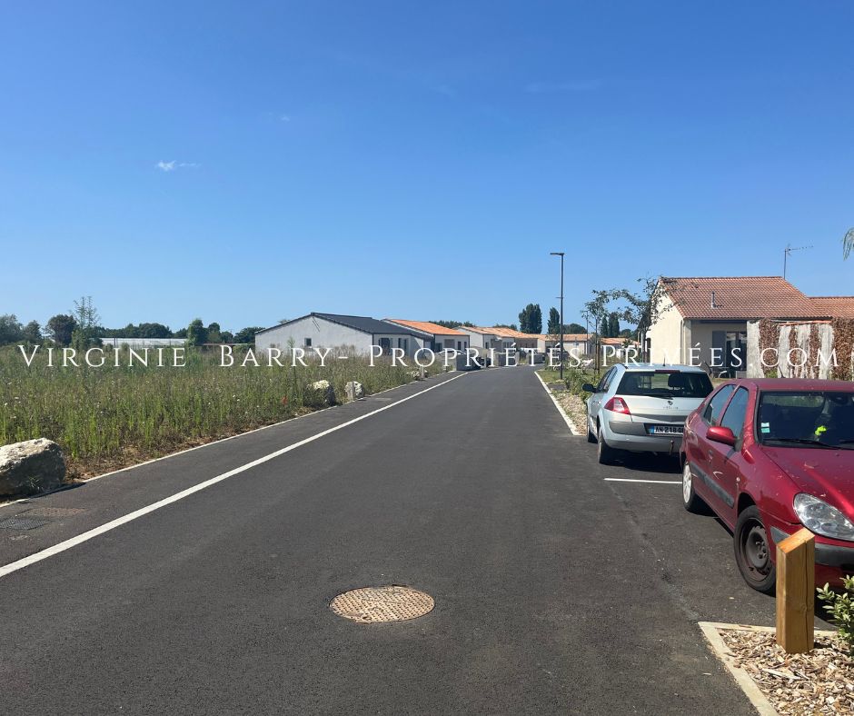 TONNAY-CHARENTE TERRAIN A BATIR  DE 579 M² VIABILISE 1