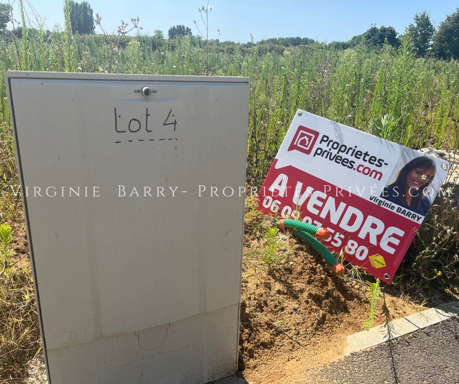 TONNAY-CHARENTE TERRAIN A BATIR  DE 579 M² VIABILISE 2