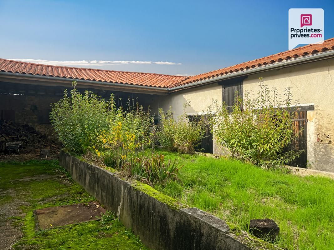 BAZAS Maison 4 chambres - dépendances et jardin 3