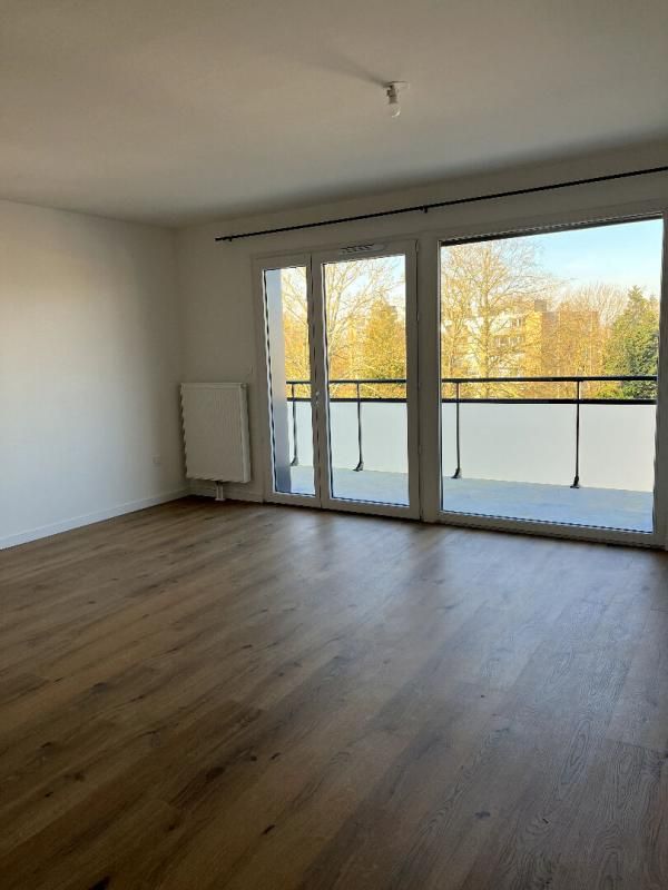 SAINT-ANDRE-LEZ-LILLE Appartement Saint Andre Lez Lille 3 pièce(s) 64.47 m2 et parking 3