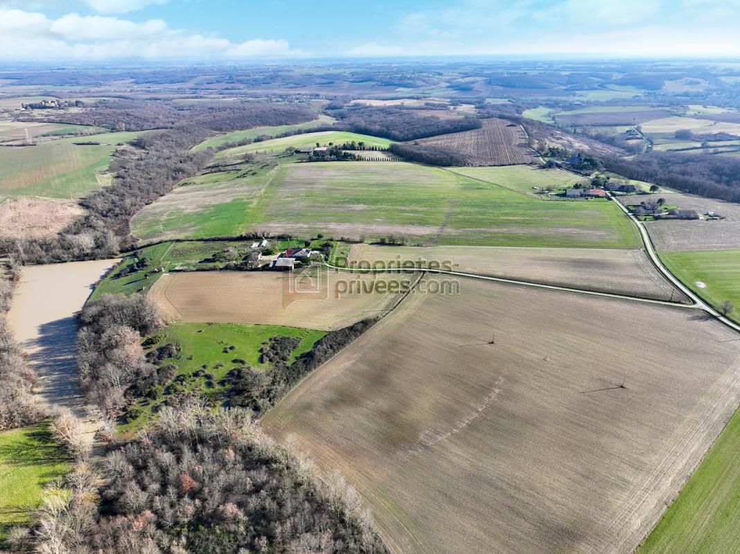 BEAUMONT-DE-LOMAGNE EXPLOITATION AGRICOLE DE 55 HECTARES ENVIRONS AVEC UNE MAISON T5 DE 145 m2 3