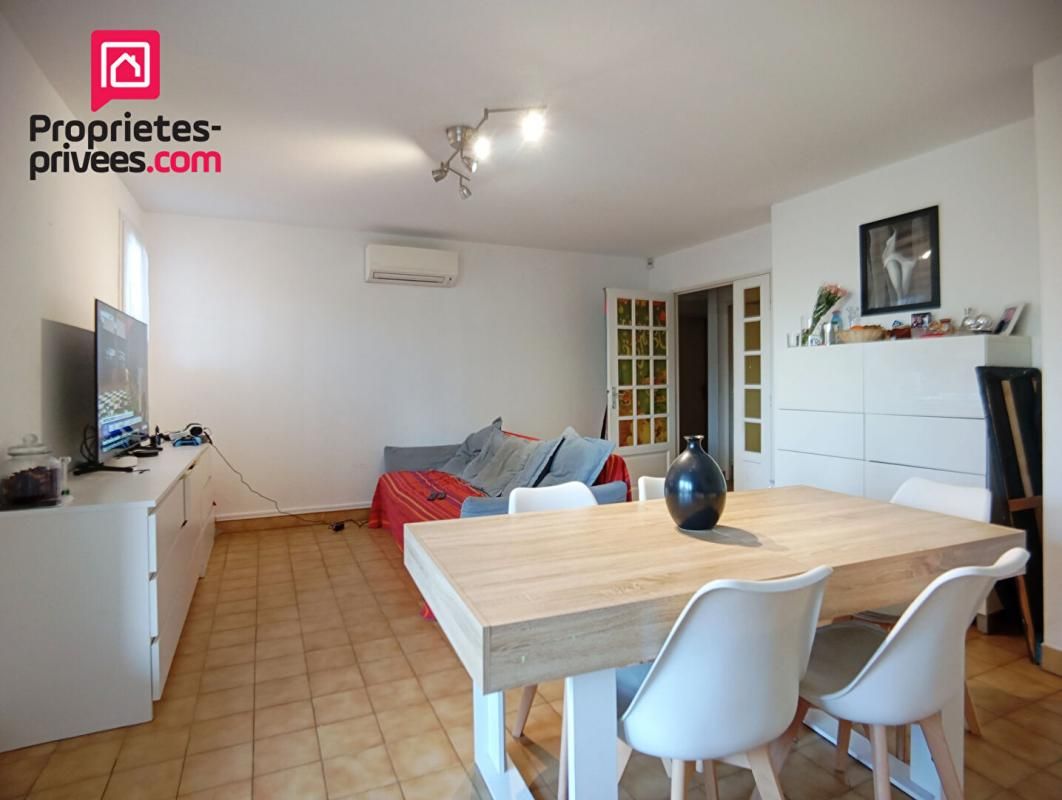 MARSEILLE-9E-ARRONDISSEMENT Appartement Marseille 13009  4 pièce(s) 90 m2 4