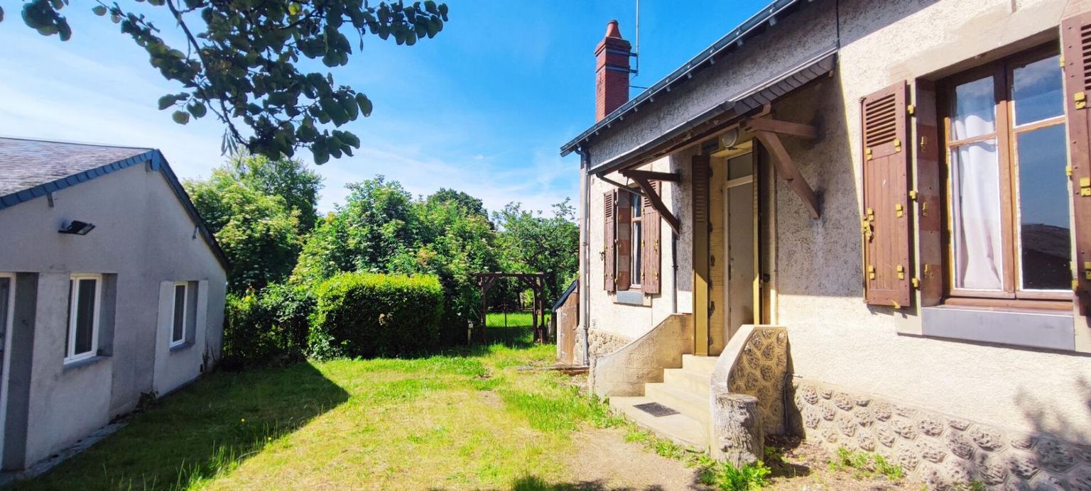 Jolie maison ancienne à La Guerche sur l'Aubois