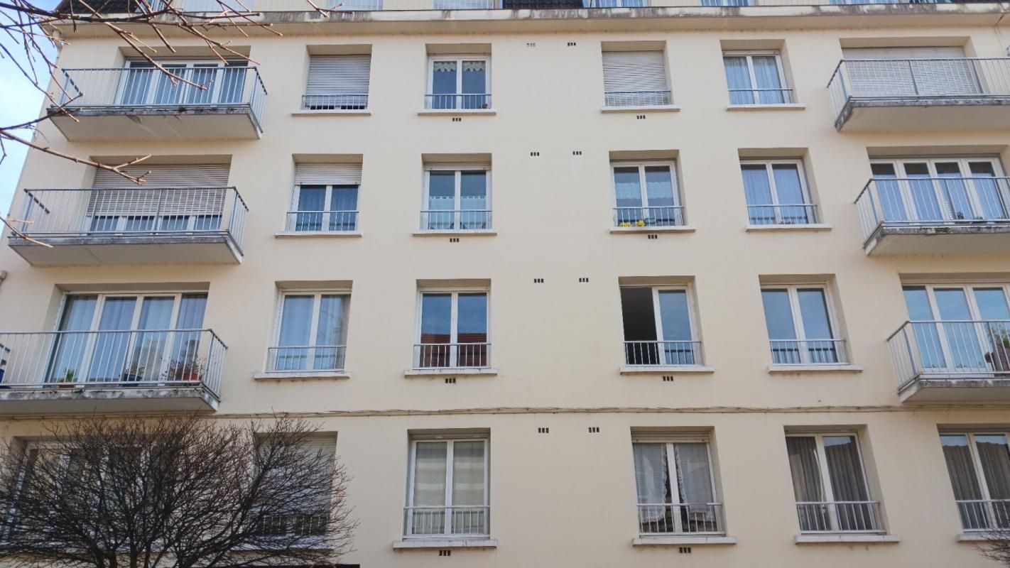 Appartement Lons Le Saunier 4 pièce(s)