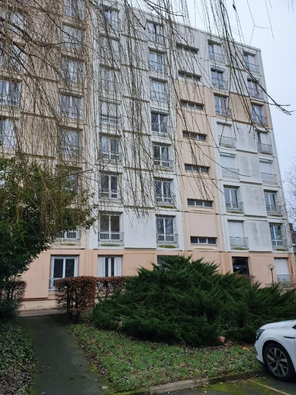 CHATEAUROUX Appartement T3 de 65 m2.  2 chambres + parking privé 2