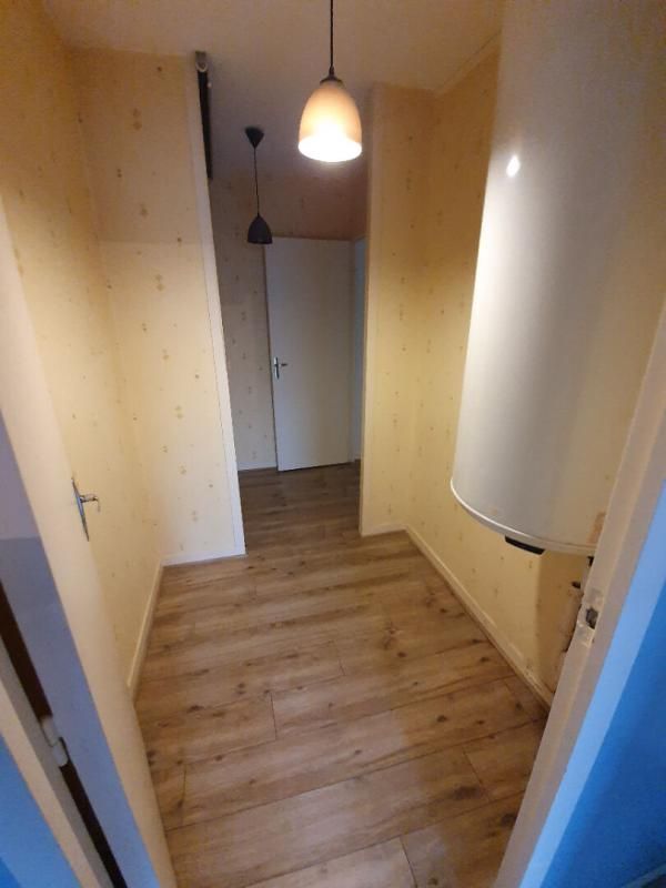 CHATEAUROUX Appartement T3 de 65 m2.  2 chambres + parking privé 3