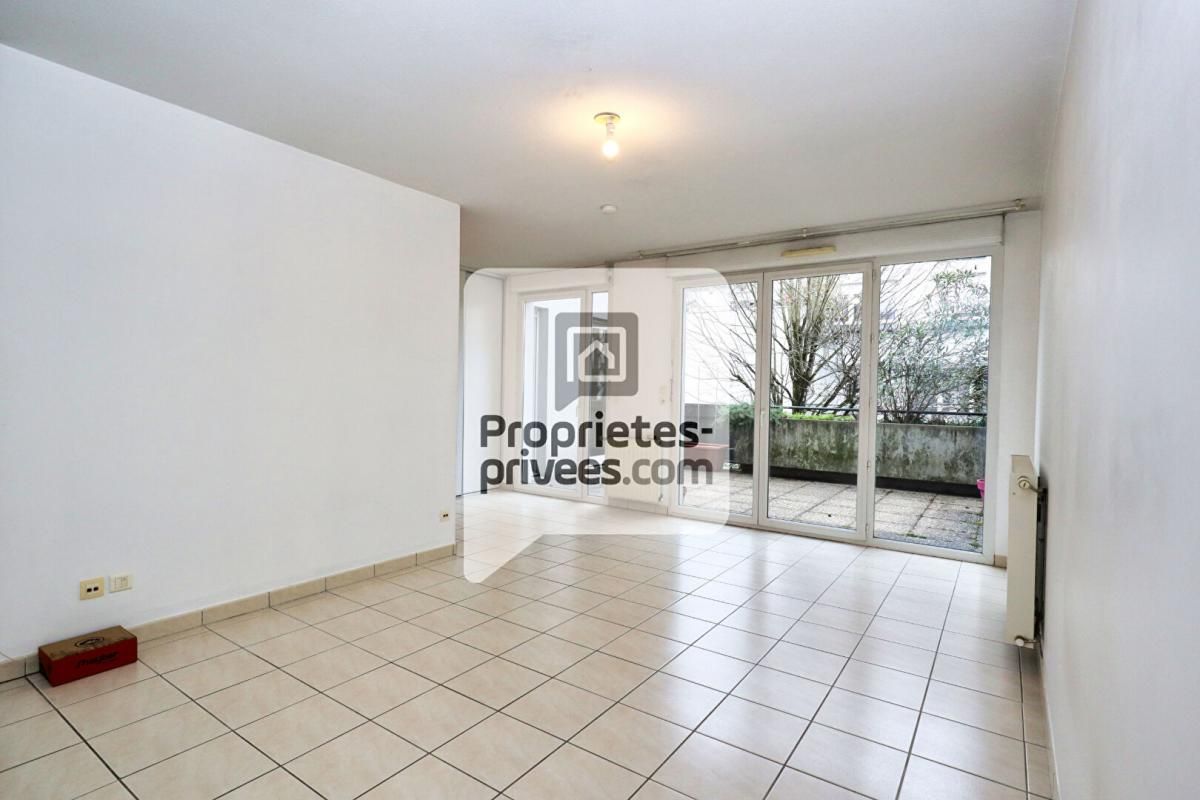 GRENOBLE GRENOBLE - VIGNY MUSSET - T4 de 80m2 + Garage + Parking 2