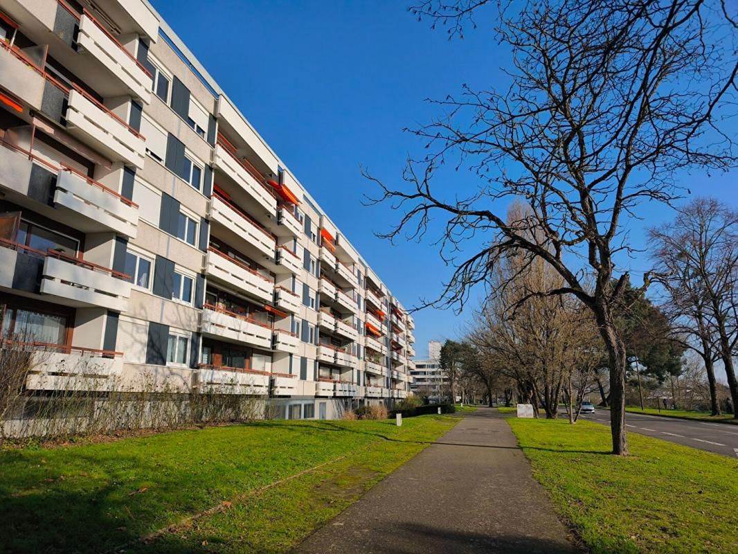 NANTES Ile de Nantes - Appartement T3 avec loggia 2