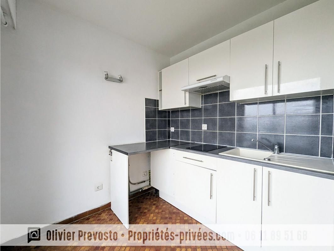 SAINT-MAURICE Appartement Saint Maurice 1 pièce(s) 29 m2 3