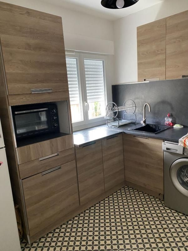 FOURCHAMBAULT Appartement T2 de 43 m²  proche des commodités 2