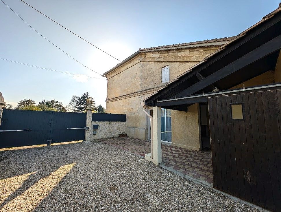 Maison Saint Seurin Sur L Isle 5 pièce(s) 130 m2