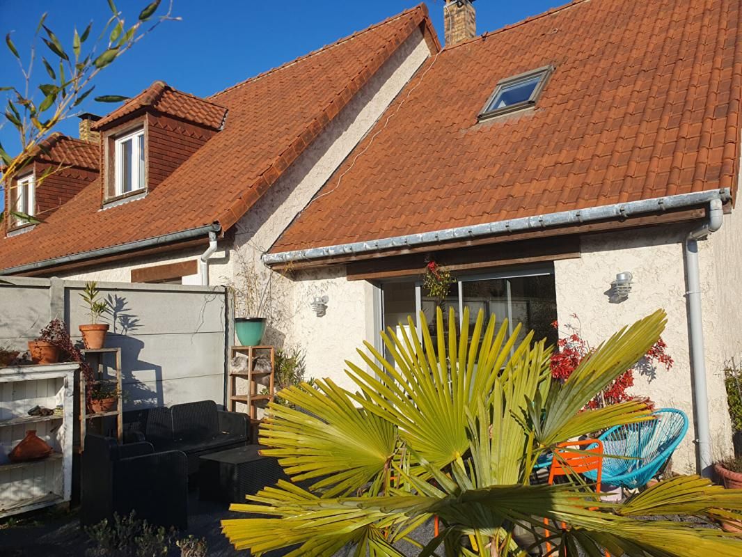 OCTEVILLE-SUR-MER Maison avec annexe pour  revenu locatif 1