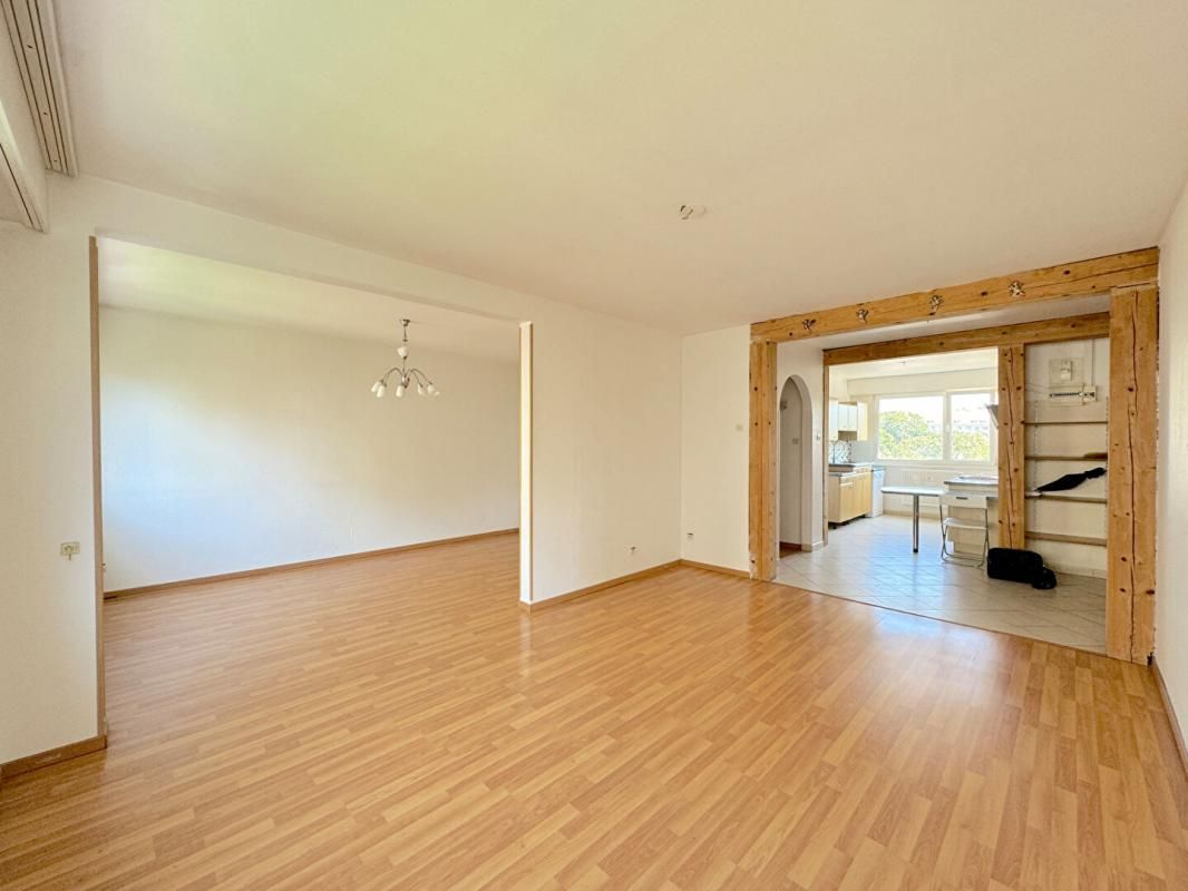 STRASBOURG Neudorf, bel appartement lumineux 4/5 pièces de 95 m2 2