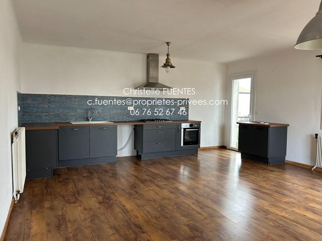 HERAULT - LOUPIAN (34140) - MAISON DIVISEE EN 2 APPARTEMENTS + GARAGE ET JARDIN