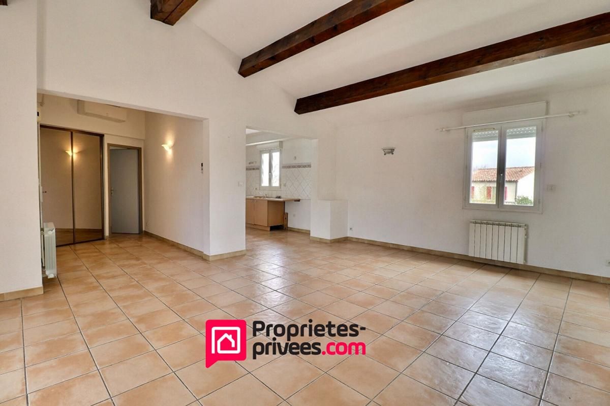 UZES Uzes, Appartement T5 2