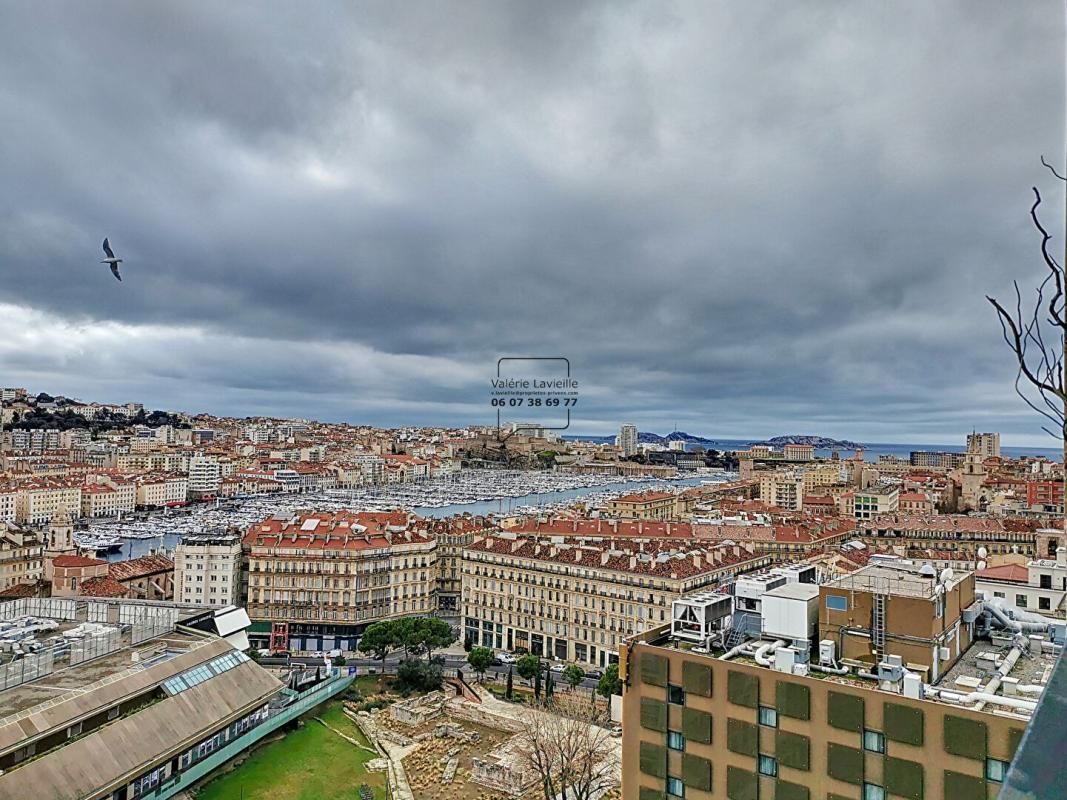 MARSEILLE-1ER-ARRONDISSEMENT MARSEILLE (13001)  BOURSE - VIEUX-PORT T 3/4 - 87 m2 - VUE PANORAMIQUE - DERNIER ETAGE 3