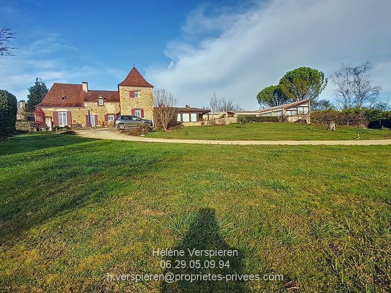 LE BUISSON-DE-CADOUIN Maison  151 m2 1