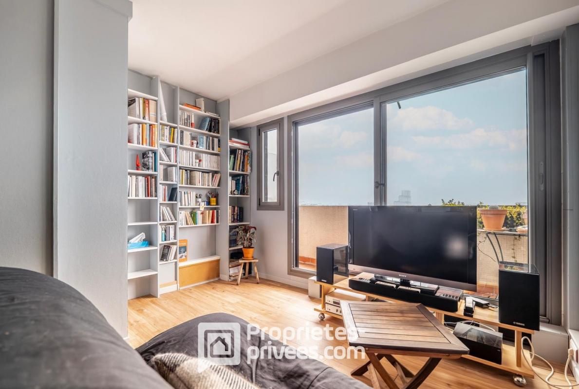 APPARTEMENT RUE CHAMPIONNET PARIS 18 - STUDIO