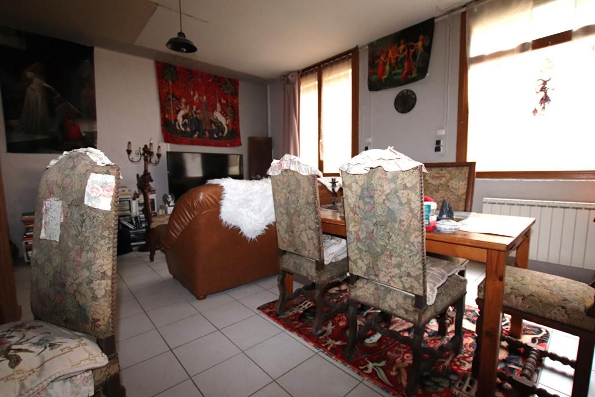 VILLEFRANCHE-DE-PANAT Maison de ville 3 pièces 97 m2 4