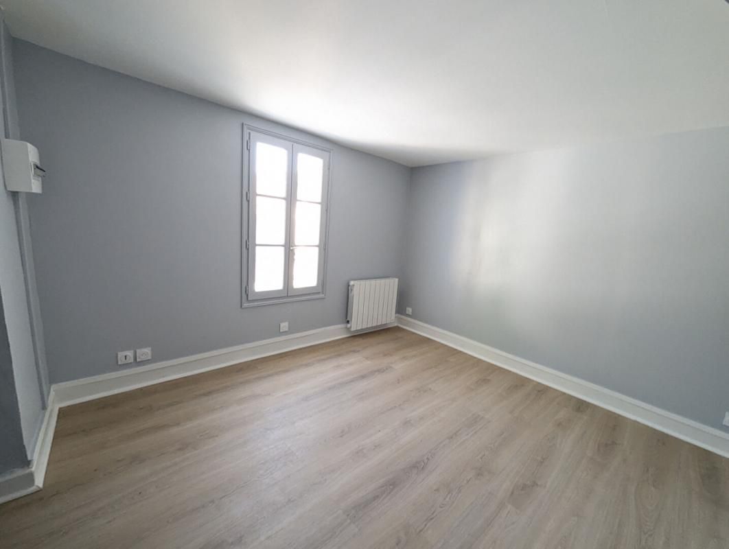 MEULAN-EN-YVELINES Appartement Meulan En Yvelines 1 pièce(s) 20 m2 4