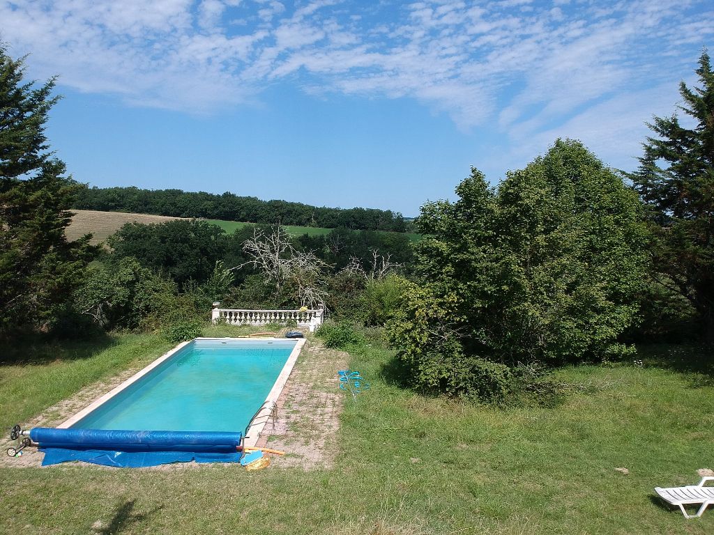 LAUZERTE Château XVIIème au sud de Cahors 4