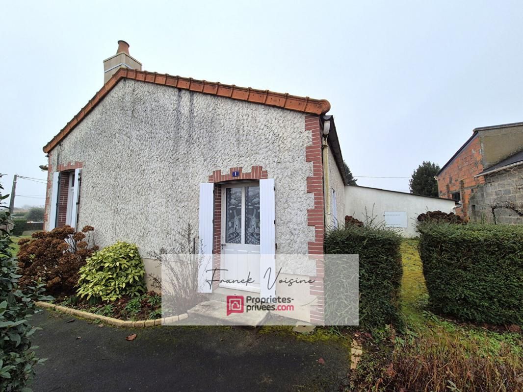 LES HERBIERS Maison de 77 m2 A VENDRE  aux Herbiers avec 2 chambres et 1 bureau sur une parcelle de 916 m2 3