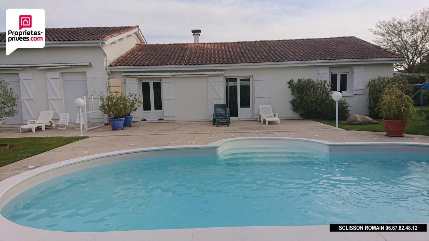 Villa Soulac Sur Mer 8 pièce(s) -165 m2 - 4 chambres - studio indépendant - jardin- piscine - PRIX 452 357HAI