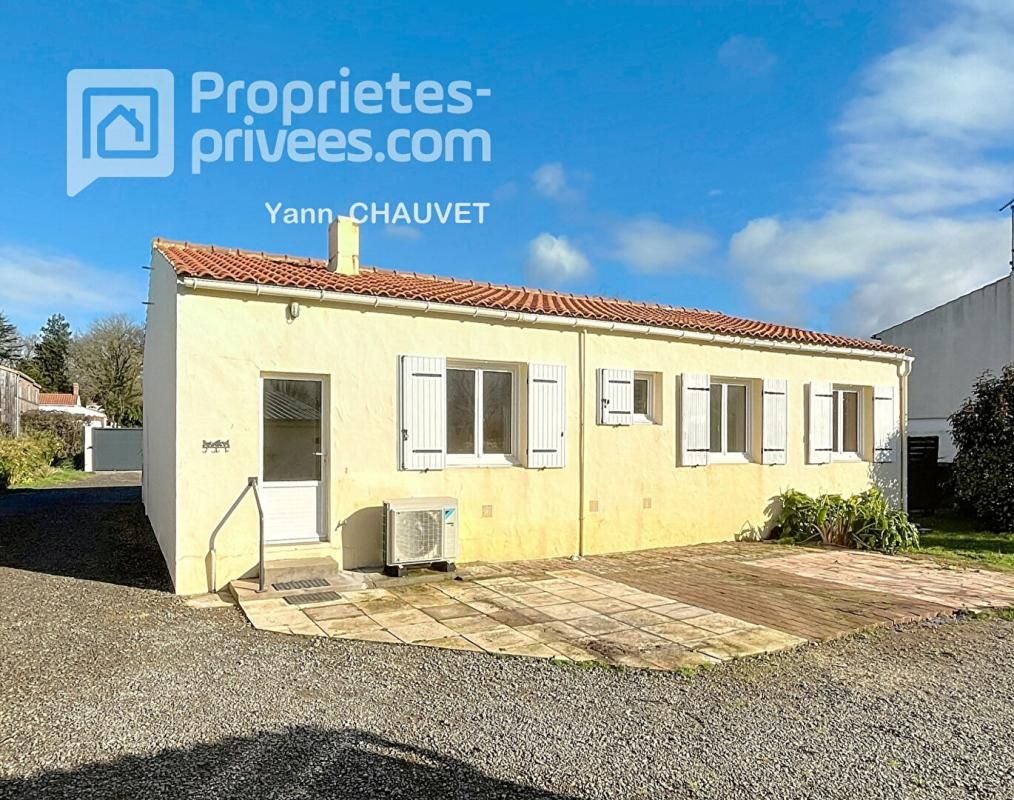 BEAUVOIR-SUR-MER Propriété Maison + dépendances Saint Gervais 5 pièce(s) 104 m2 2