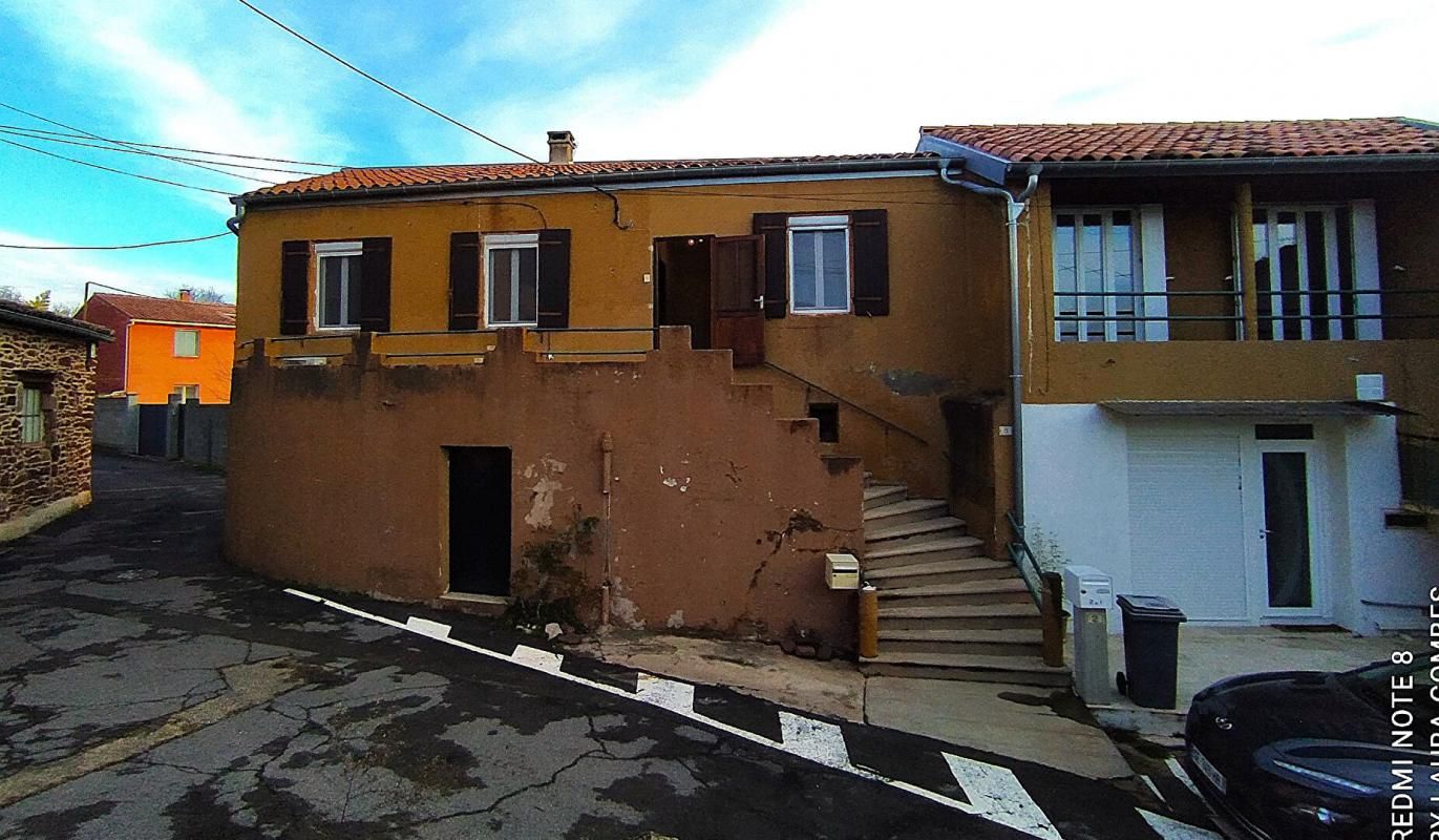 Maison de village  + Dépendance à  Salelles du Bosc