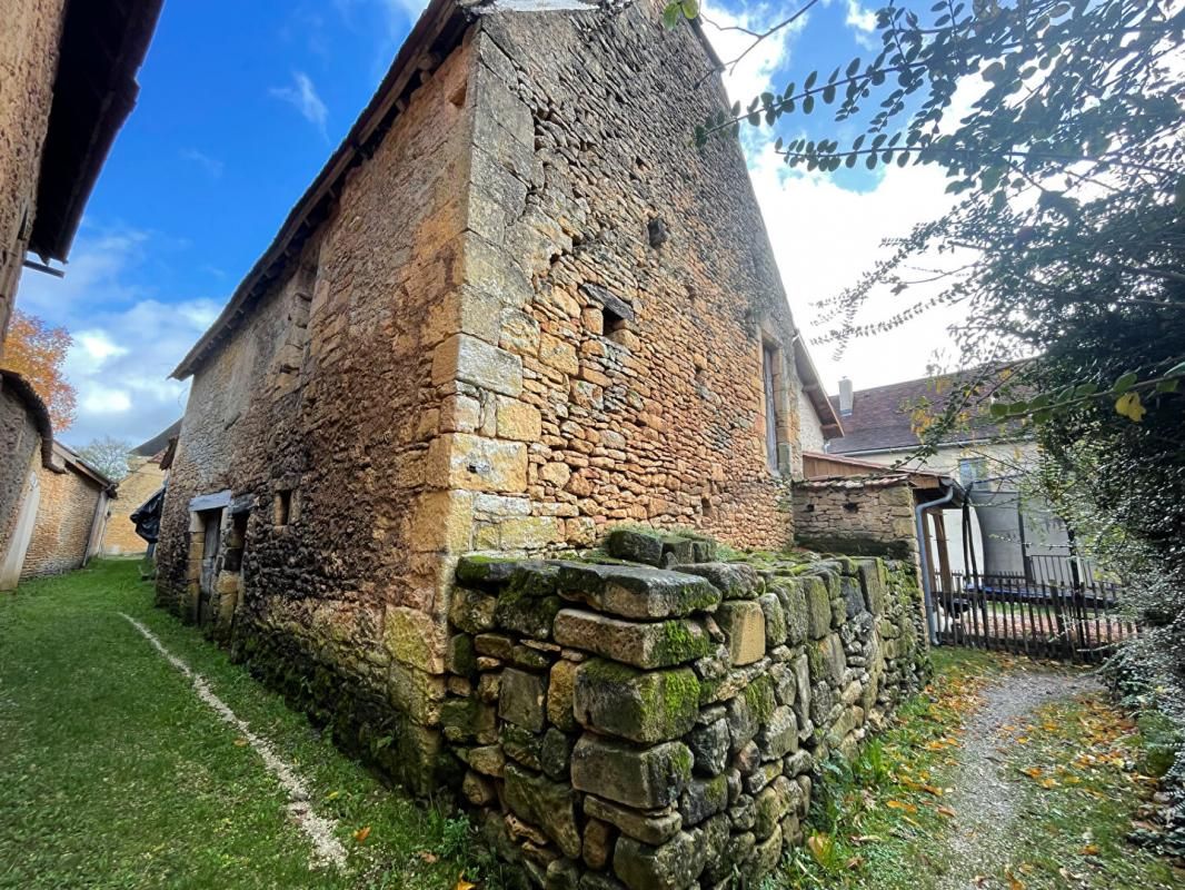 MONTIGNAC St Léon sur Vézère - Maison en Pierre à Rénover 2