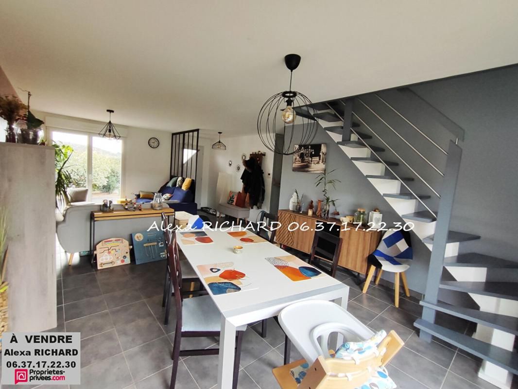 LA BONNEVILLE-SUR-ITON Maison à vendre 6 pièces 138 m2 récente 4