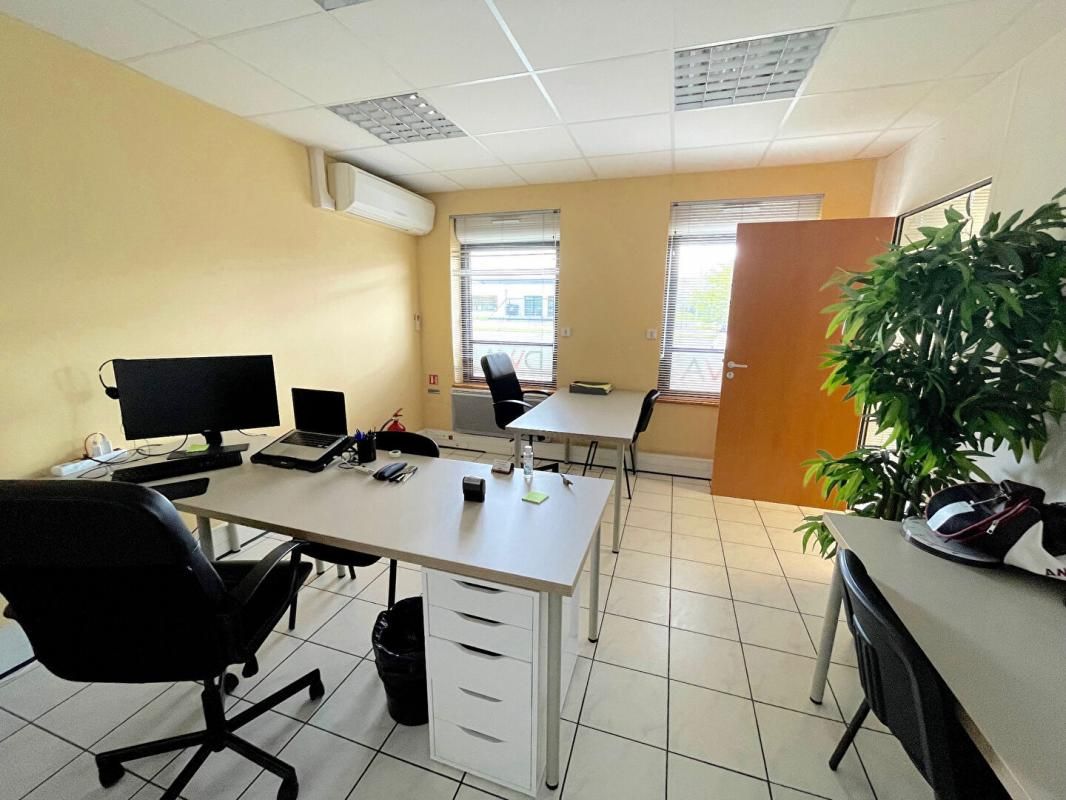 ANCENIS A LOUER - BUREAUX 157 m² - 44150 ANCENIS-SAINT-GEREON 3