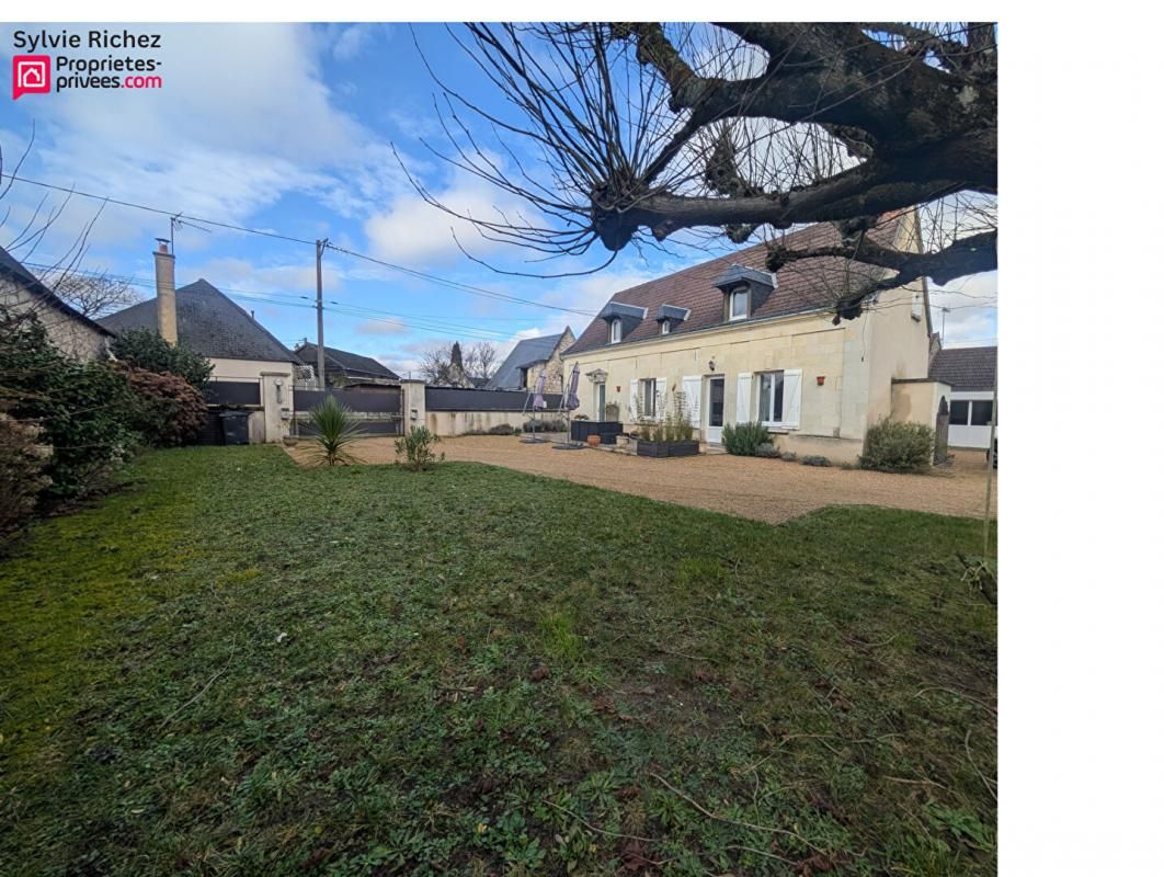 A Vendre 37140  Restigné Propriété 4 pièces - 2 (3) chambres 107 m²  et un studio indépendant  dee 30 m²