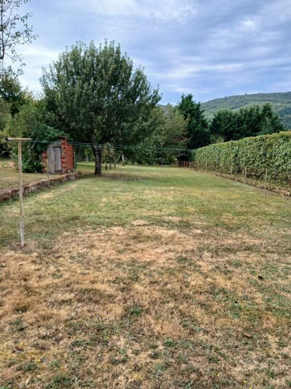 SAINT-SULPICE-LAURIERE Maison à la campagne 3