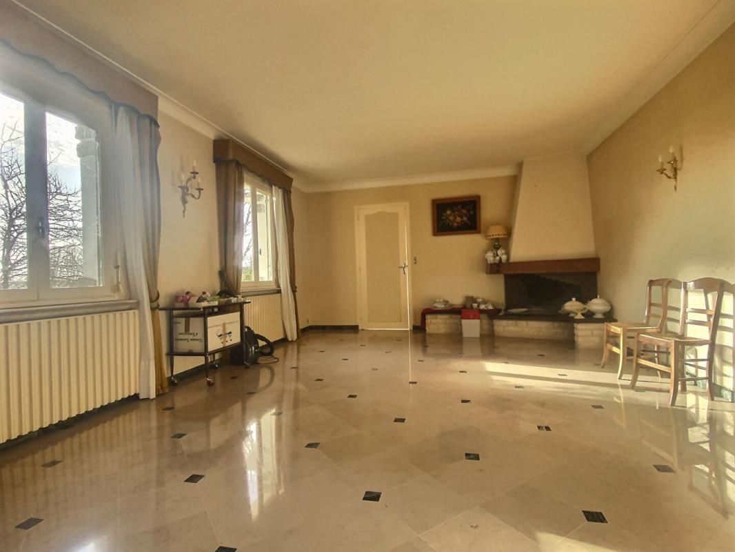 AIFFRES Maison  6 pièce(s) 113 m2 4