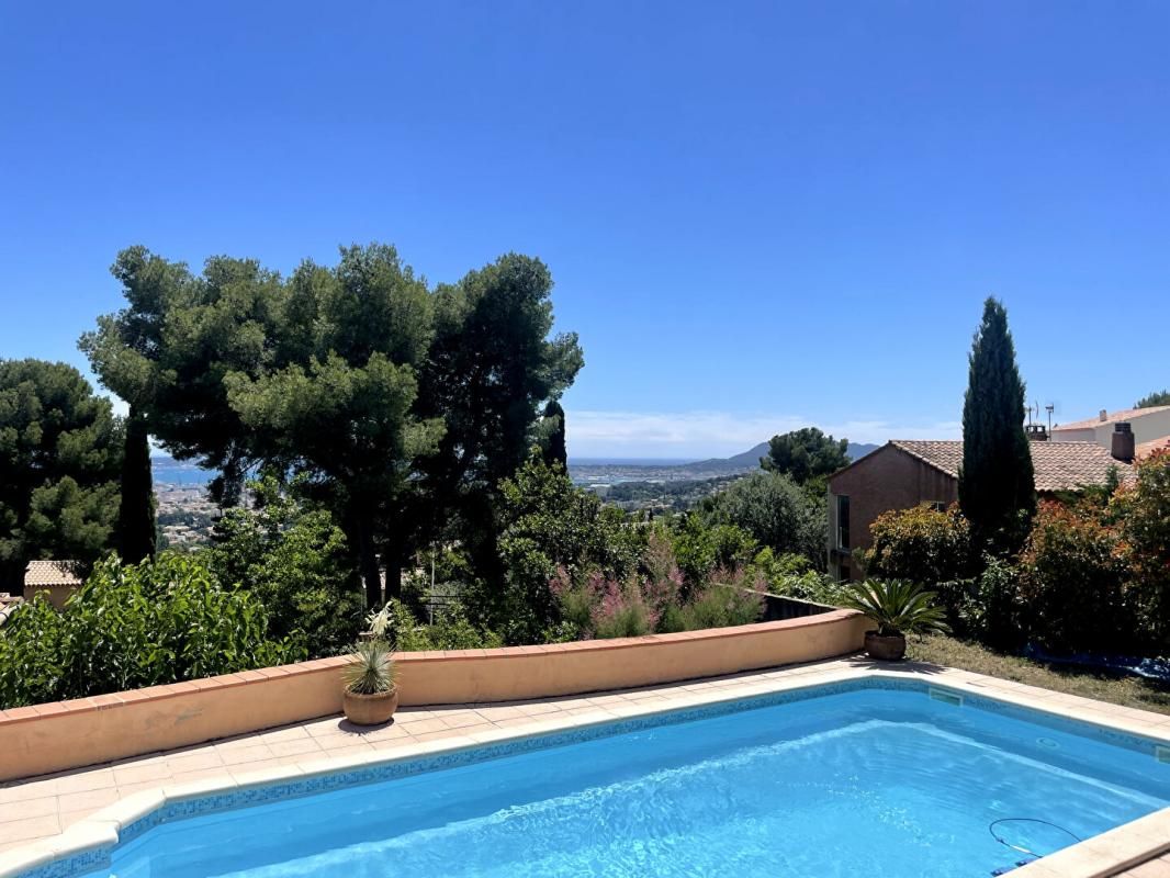 TOULON Exceptionnelle - Villa 4 chambres et sa magnifique vue - Quatre chemins des routes - Toulon (83200) 2