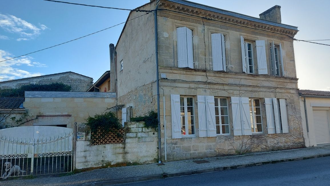 Maison de charme à Lamarque 4 pièce(s) 110 m2