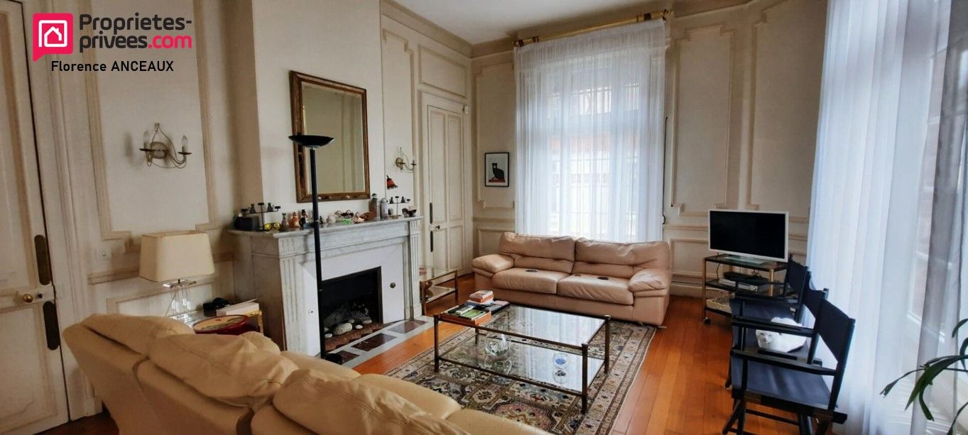 APPARTEMENT DUPLEX HYPER CENTRE DOUBLE ENTREE