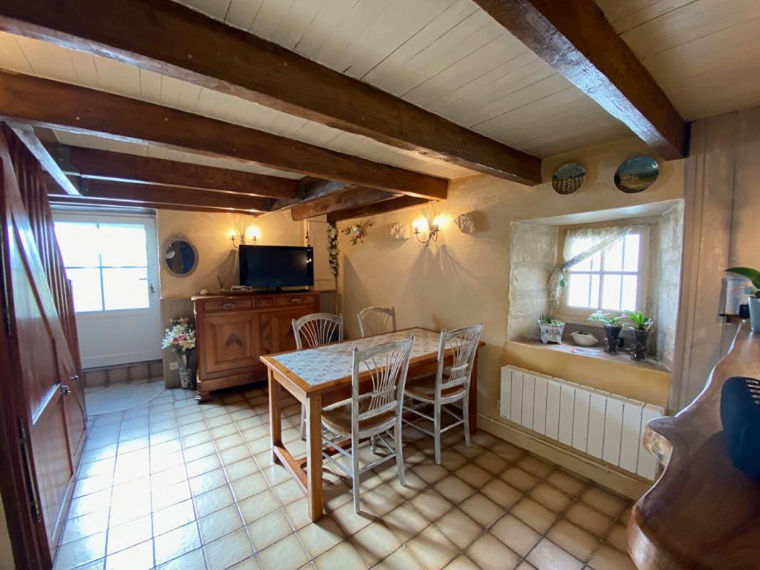 MORNAC-SUR-SEUDRE EXCLUSIVITÉ Maison  dans le centre ville de Mornac Sur Seudre 55 m2 4