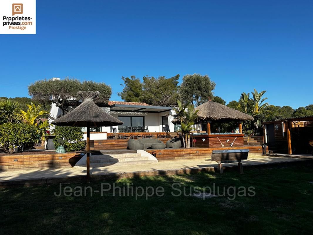 Villa Sanary Sur Mer 8 pièce(s) 190 m2